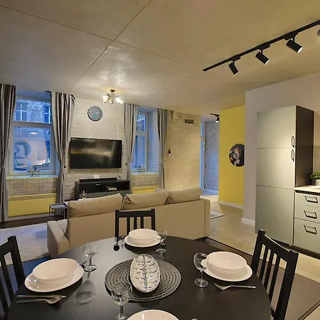 New Faces Design In Downtown * Budapest